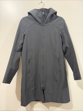 Lululemon Apres Yoga Long Rain Coat Jacket Softshell Size 4 Grey Repellent